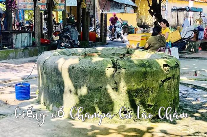 Giếng cổ Champa Cù Lao Chàm